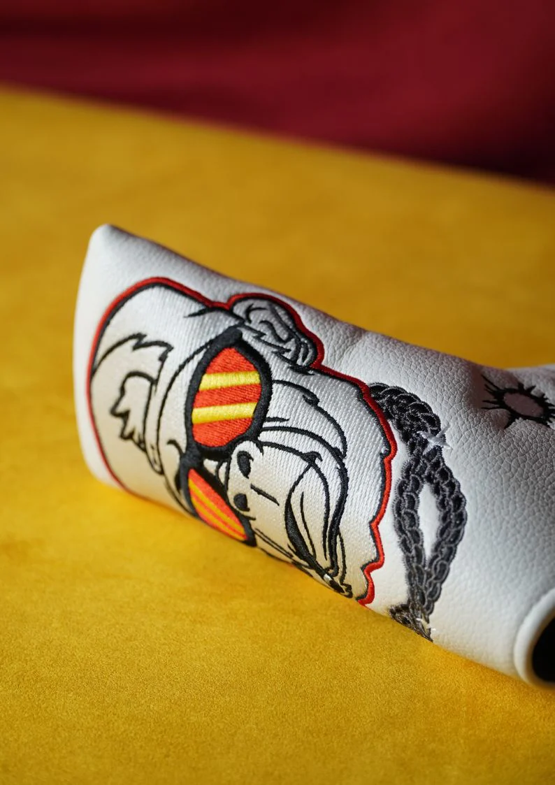 Smoke Show White Blade Headcover - Image 4